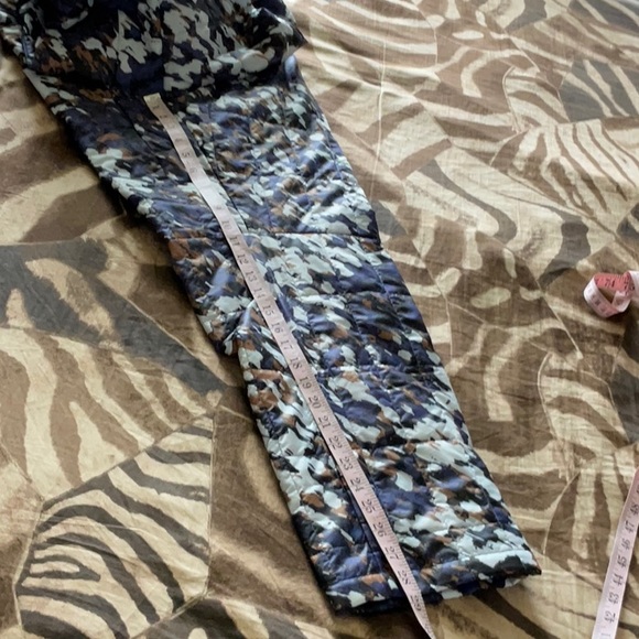 THE  NORTH FACE WOMENS CIRCALOFT PANT INSULATED SIZE LARGE NEW/ with tags - Picture 13 of 15